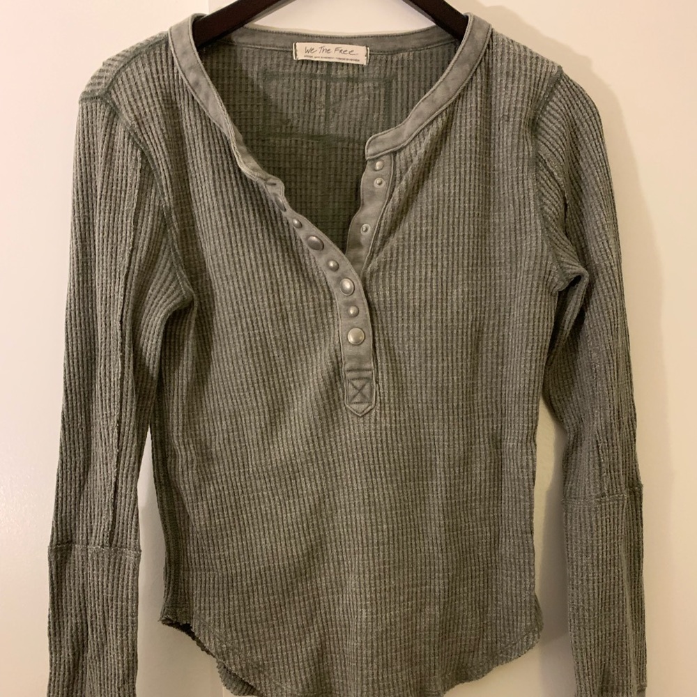 free people army green thermal with funky button snaps
